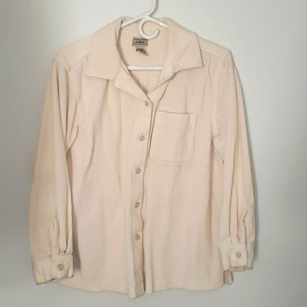 L.L. Bean CREAM Corduroy Long Sleev…